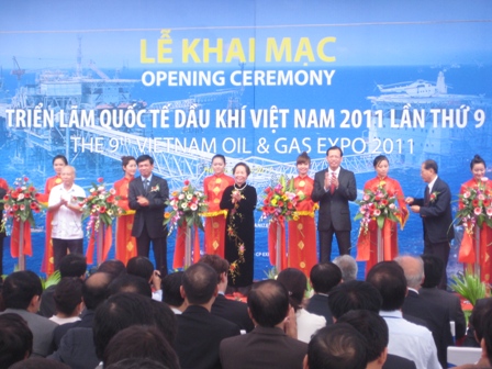 Oil and Gas Expo 2011 opens in Hanoi